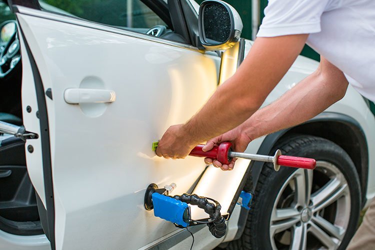 Mobile auto hail damage repair